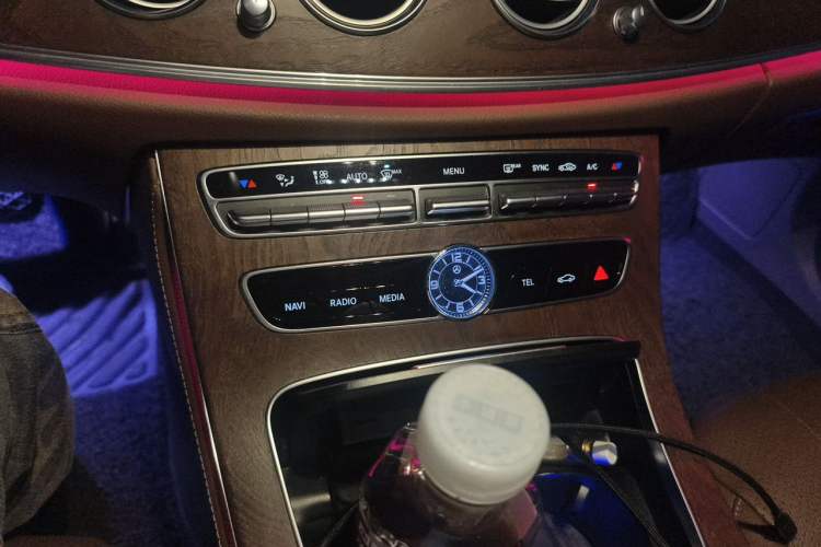 Used Mercedes-Benz E-Class 2019 E 300 L Luxury Model Audio And AC Panel