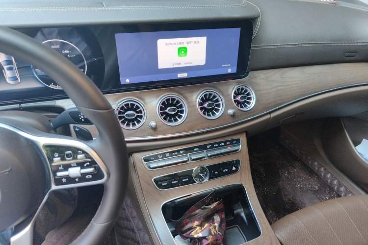 Used Mercedes-Benz E-Class 2019 E 200 L Audio And AC Panel