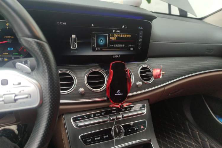 Used Mercedes-Benz E-Class 2019 E 260 L Sport Edition Audio And AC Panel