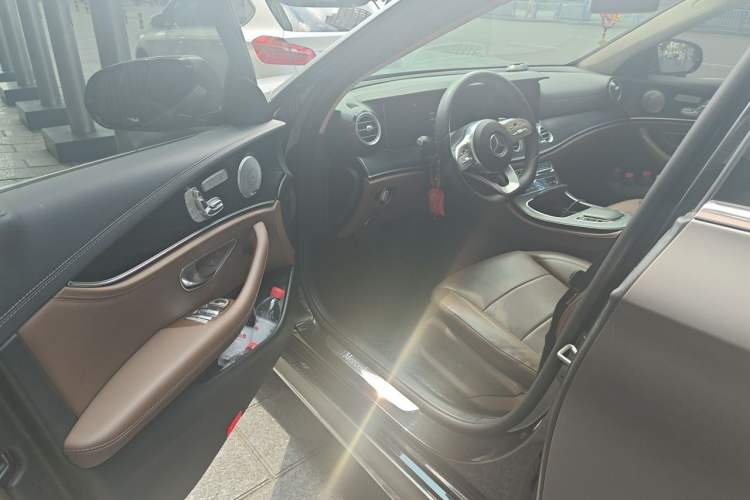 Used Mercedes-Benz E-Class 2019 Restyled E 300 L Sporty and Stylish Edition Driver Seat
