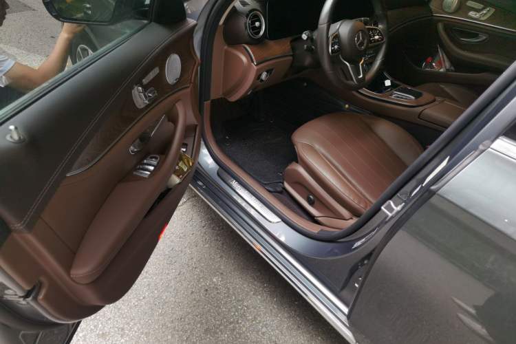 Used Mercedes-Benz E-Class 2019 Restyled E 300 L Luxury Edition Driver Seat