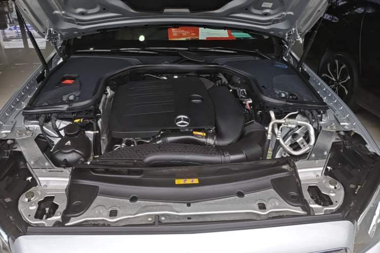 Used Mercedes-Benz E-Class 2019 Restyled E 300 L Sporty and Stylish Edition Engine Bay