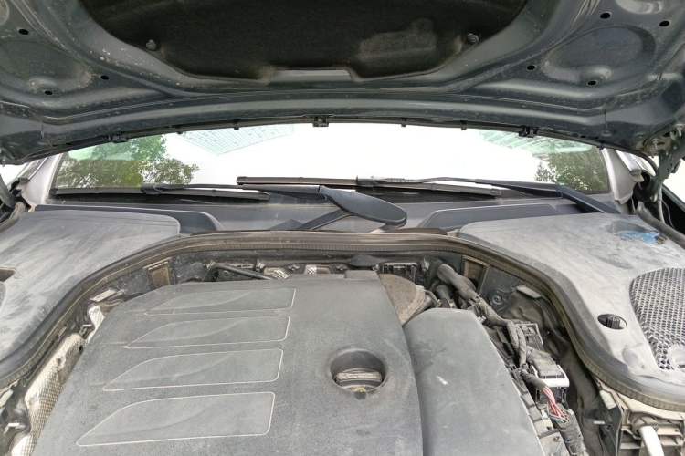 Used Mercedes-Benz E-Class 2019 E 300 L Stylish Model Engine Bay