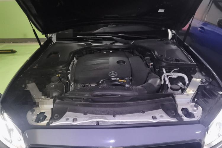 Used Mercedes-Benz E-Class 2019 E 260 L Sport Edition Engine Bay