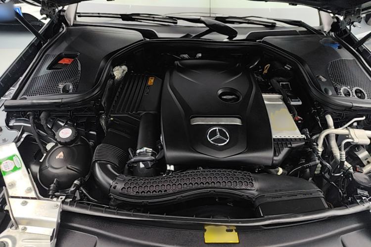 Used Mercedes-Benz E-Class 2019 E 200 Coupe Engine Bay