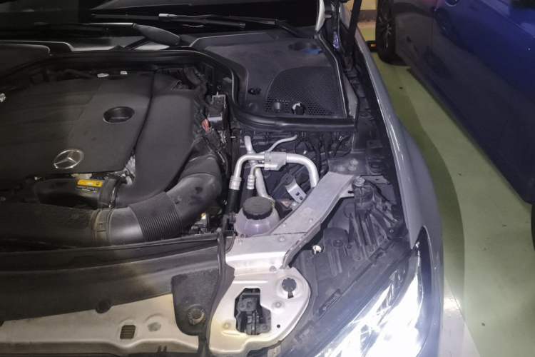 Used Mercedes-Benz E-Class 2019 E 260 L Sport Edition Engine Bay Left