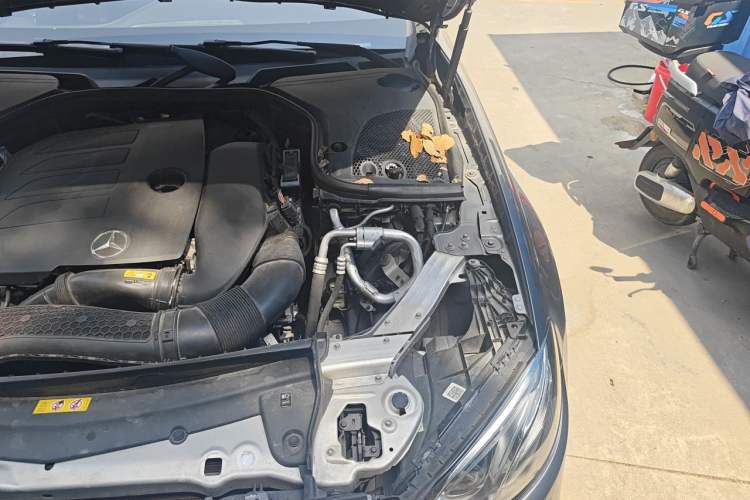 Used Mercedes-Benz E-Class 2019 Restyled E 300 L Sport Luxury Edition Engine Bay Left