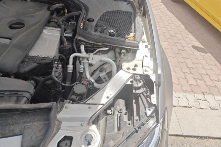 Used Mercedes-Benz E-Class 2019 E 300 L Stylish Model Engine Bay Left