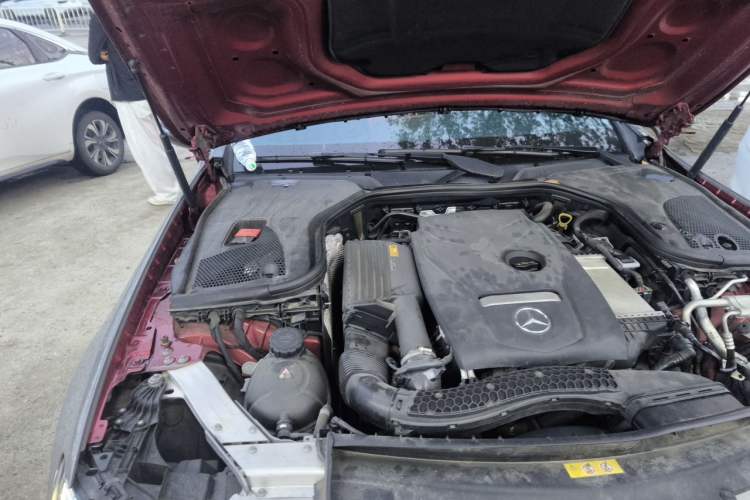 Used Mercedes-Benz E-Class 2019 E 200 Coupe Engine Bay Right