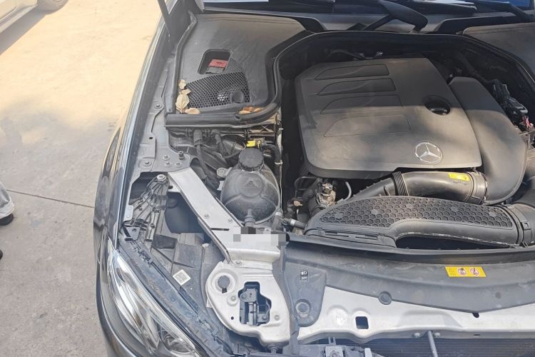 Used Mercedes-Benz E-Class 2019 Restyled E 300 L Sport Luxury Edition Engine Bay Right