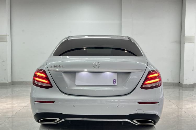 Used Mercedes-Benz E-Class 2019 Restyled E 300 L Sporty and Stylish Edition Exterior 4