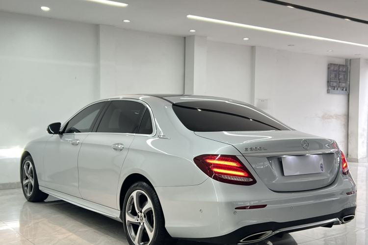 Used Mercedes-Benz E-Class 2019 Restyled E 300 L Sporty and Stylish Edition Exterior 5