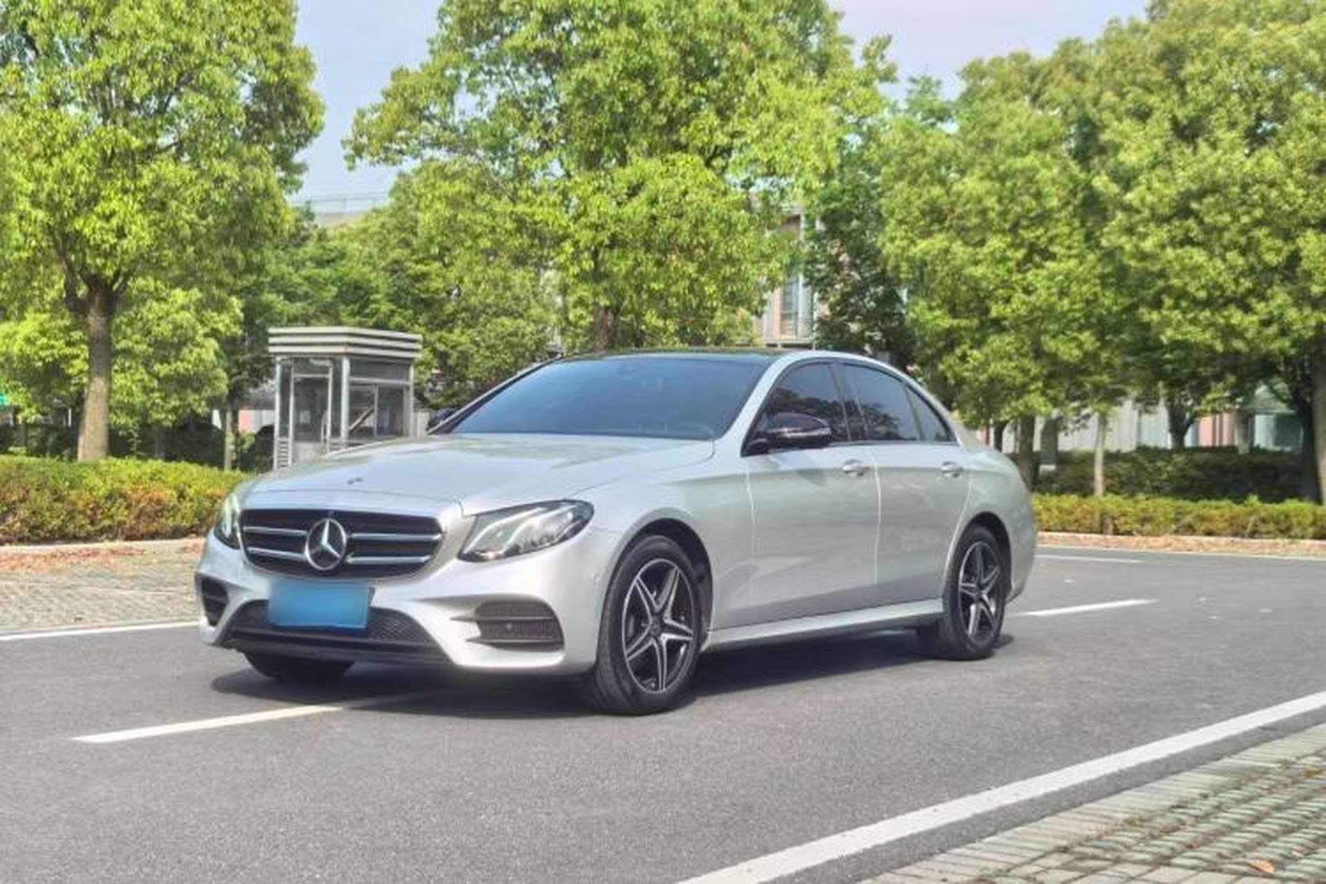 Used Mercedes-Benz E-Class 2019 E 260 Sport Edition Front Left 45 Deg