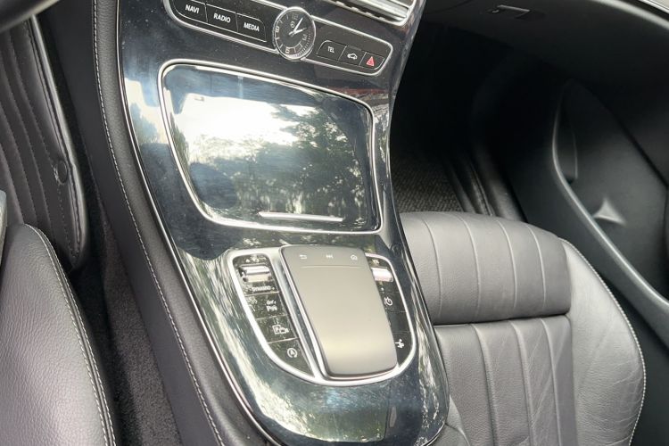 Used Mercedes-Benz E-Class 2019 E 200 Coupe Gear Lever