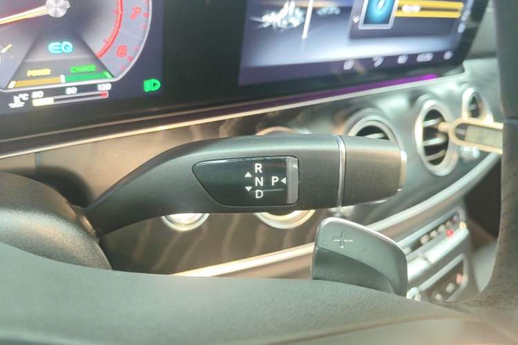 Used Mercedes-Benz E-Class 2019 E 260 L Sport Edition Gear Lever