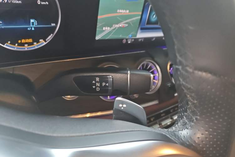 Used Mercedes-Benz E-Class 2019 Restyled E 300 L Sporty and Stylish Edition Gear Lever