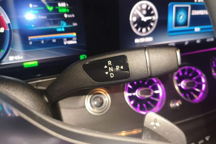Used Mercedes-Benz E-Class 2019 E 260 L Sport Edition Gear Lever