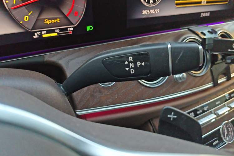 Used Mercedes-Benz E-Class 2019 E 300 L Luxury Model Gear Lever