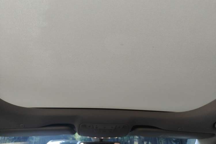 Used Mercedes-Benz E-Class 2019 E 200 L Headliner