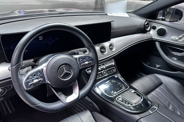 Used Mercedes-Benz E-Class 2019 E 200 Coupe Interior 1