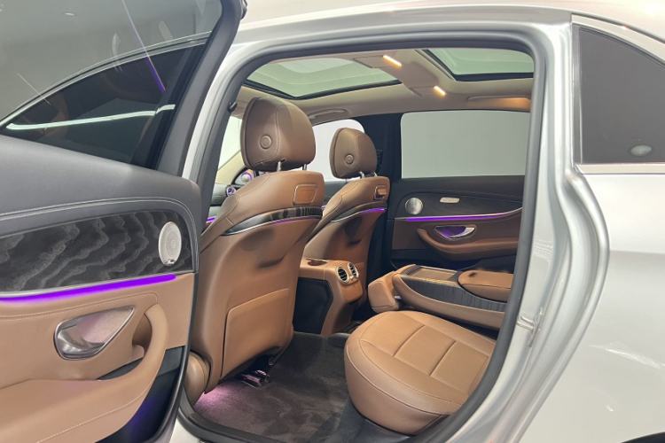 Used Mercedes-Benz E-Class 2019 Restyled E 300 L Sporty and Stylish Edition Interior 2