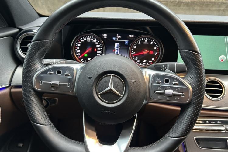 Used Mercedes-Benz E-Class 2019 E 200 Sport Edition Interior 2