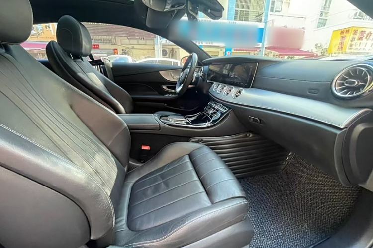 Used Mercedes-Benz E-Class 2019 E 200 Coupe Interior 3