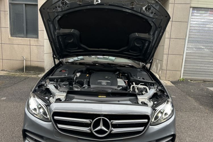 Used Mercedes-Benz E-Class 2019 E 200 Sport Edition Interior 6