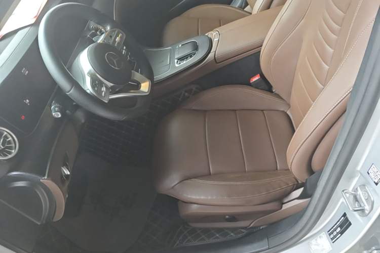 Used Mercedes-Benz E-Class 2019 Restyled E 300 L Sporty and Stylish Edition Left Front Seat