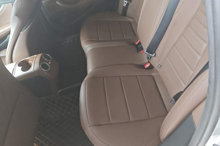 Used Mercedes-Benz E-Class 2019 Restyled E 300 L Sporty and Stylish Edition Left Rear Seat