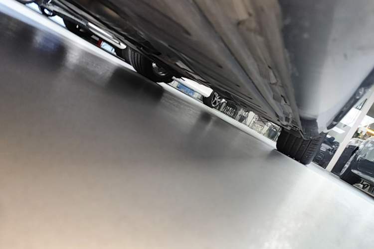 Used Mercedes-Benz E-Class 2019 E 200 Coupe Left Side Sill