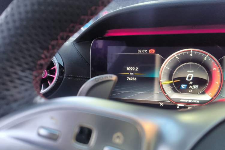 Used Mercedes-Benz E-Class 2019 E 200 Coupe Odometer Close Up
