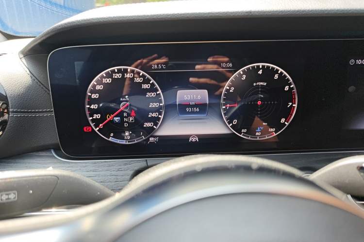 Used Mercedes-Benz E-Class 2019 Restyled E 300 L Sport Luxury Edition Odometer Close Up