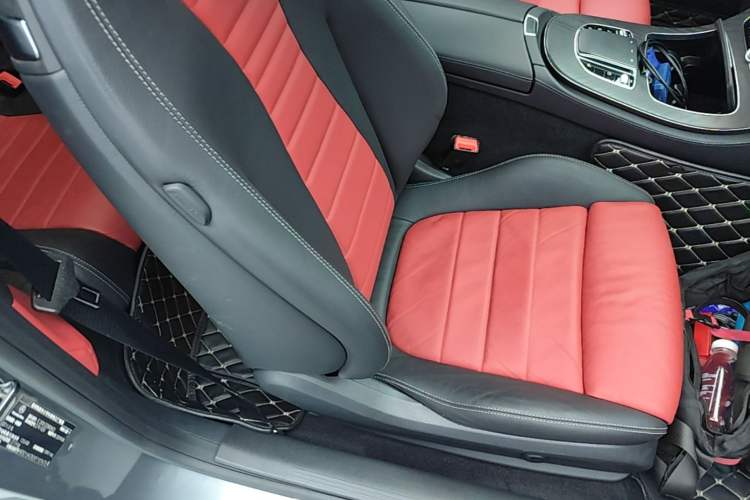 Used Mercedes-Benz E-Class 2019 E 200 Coupe Right Front Seat
