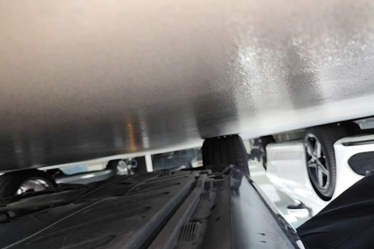 Used Mercedes-Benz E-Class 2019 E 200 Coupe Right Side Sill