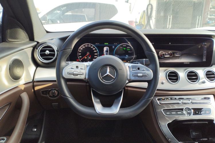 Used Mercedes-Benz E-Class 2019 E 260 Sport Edition Steering Wheel
