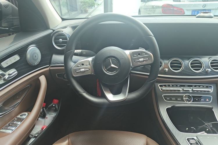 Used Mercedes-Benz E-Class 2019 Restyled E 300 L Sporty and Stylish Edition Steering Wheel