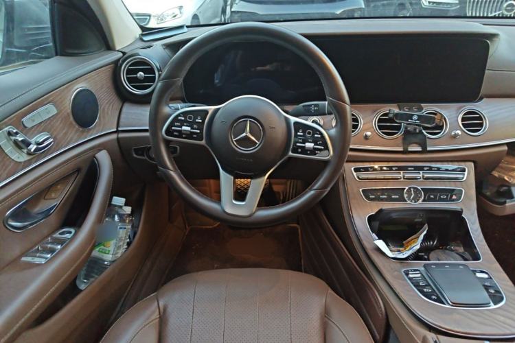 Used Mercedes-Benz E-Class 2019 E 300 L Luxury Model Steering Wheel