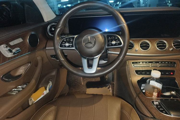 Used Mercedes-Benz E-Class 2019 E 300 L Luxury Model Steering Wheel