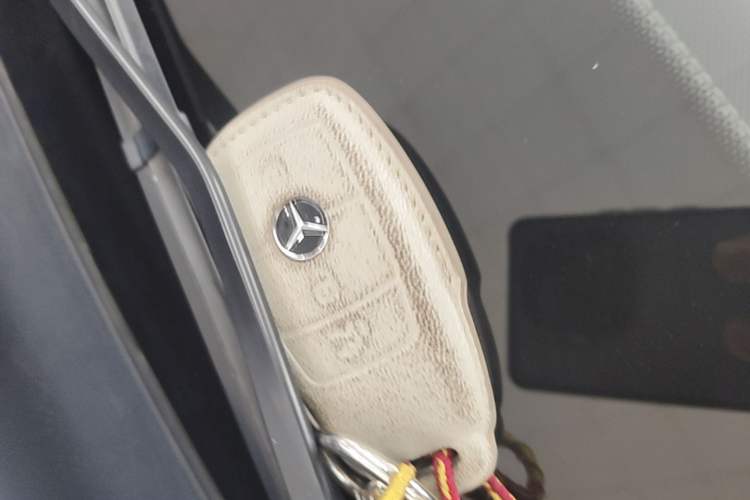 Used Mercedes-Benz E-Class 2019 E 260 L Sport Edition Vehicle Key