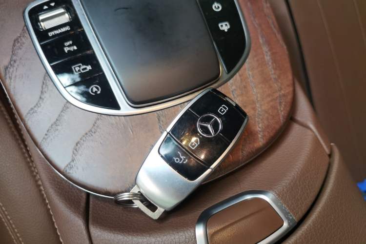 Used Mercedes-Benz E-Class 2019 Restyled E 300 L Luxury Edition Vehicle Key
