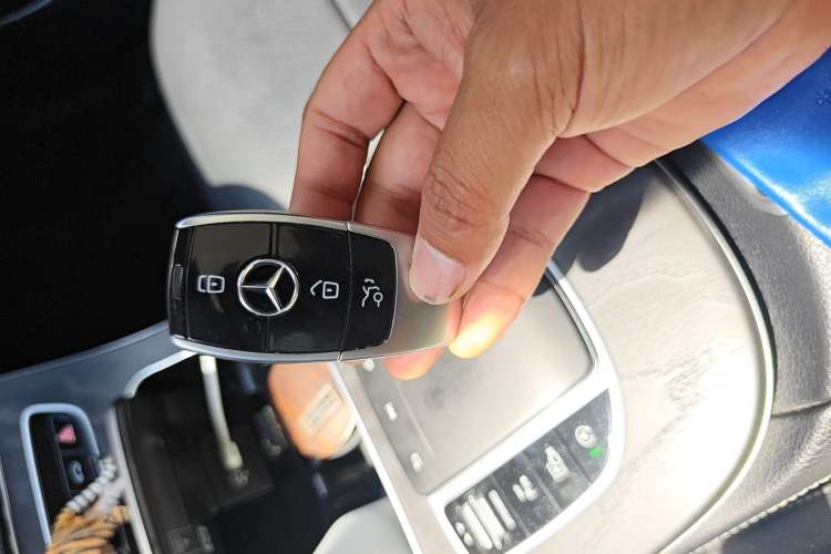Used Mercedes-Benz E-Class 2019 Restyled E 300 L Sport Luxury Edition Vehicle Key