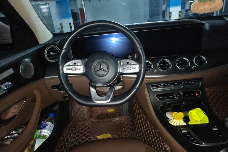 Used Mercedes-Benz E-Class 2019 E 300 L Sport Luxury Edition Steering Wheel