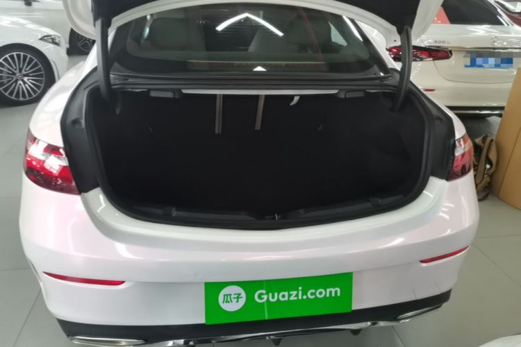 Used Mercedes-Benz E-Class 2019 E 200 4MATIC Coupe Trunk