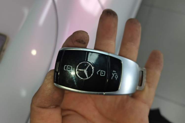 Used Mercedes-Benz E-Class 2019 E 200 4MATIC Coupe Vehicle Key