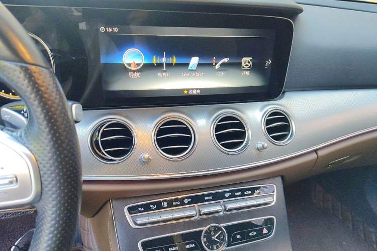 Used Mercedes-Benz E-Class  Audio And AC Panel