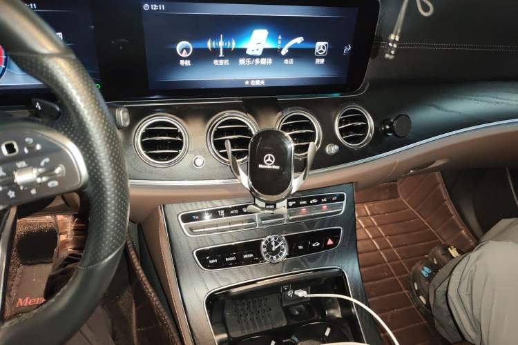 Used Mercedes-Benz E-Class 2019 E 200 L Sport Edition Audio And AC Panel