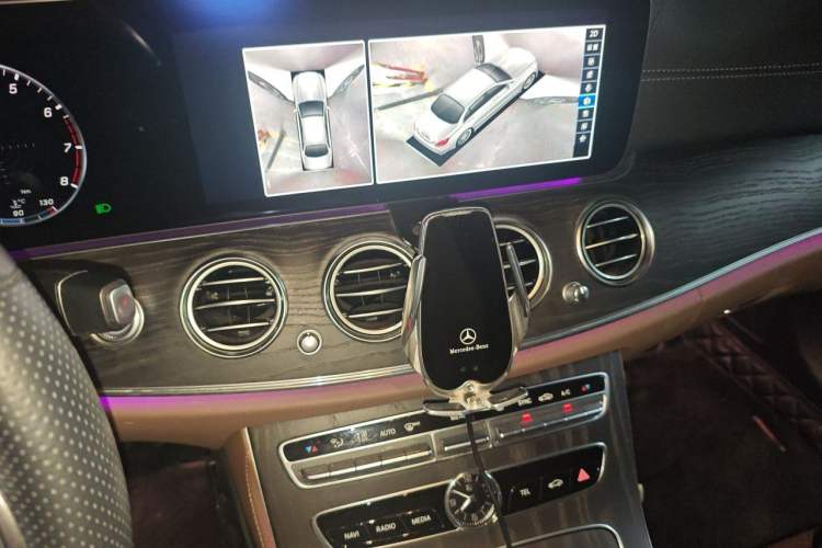 Used Mercedes-Benz E-Class 2019 E 260 L Sport Edition Audio And AC Panel