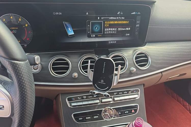Used Mercedes-Benz E-Class 2019 Restyled E 300 L Sport Luxury Edition Audio And AC Panel