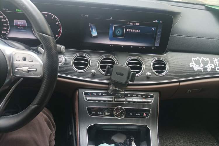 Used Mercedes-Benz E-Class 2019 E 260 L Sport Edition Audio And AC Panel